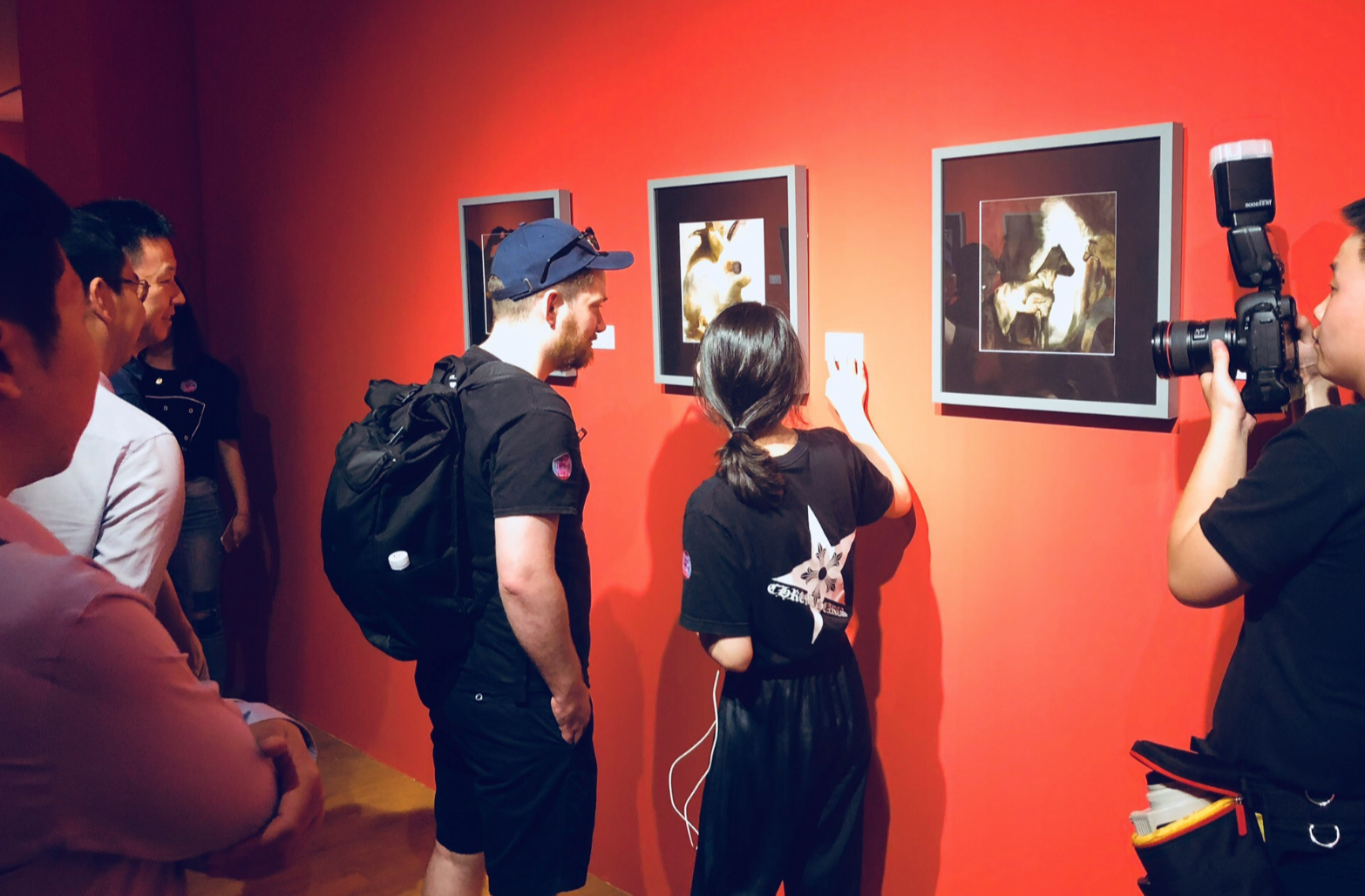 微软小冰七月举办个人画展 师从236位著名画家