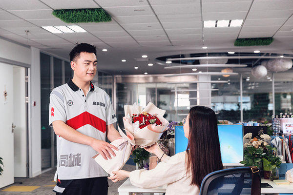 顺丰“帮我买”国内首城郑州上线，与多家跑腿平台同城较量
