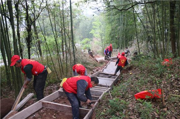 江津：“点单式”志愿服务确保主题教育落到实处