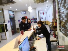  开封相国寺派出所开展巡逻清查行动 营造菊花文化节良好治安环境