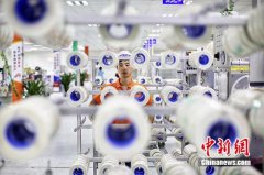 中国经济形势稳中有变 如何提升市场信心?