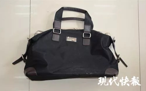 90后鸳鸯大盗偷遍大半个中国优衣库  直播销赃