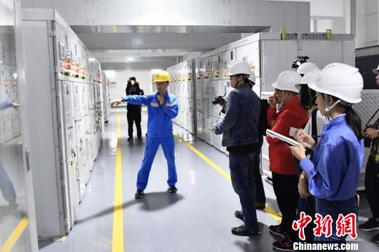 港珠澳大桥已通车满月电力供应稳定可靠