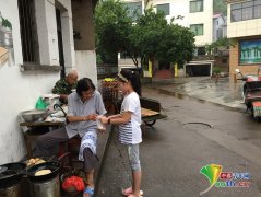 “早餐奶奶”毛师花：二十七年不变的“温度”