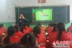 好风凭借力 送我上青云——开封市教研室专家到开封八中推门听课