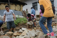 金秀罗香横村：村民齐心协力　加快村庄建设