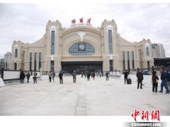 哈铁元旦打造高铁“冰雪旅游线”