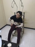 繁塔派出所民警抓获一名“瘾君子”