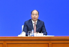   易会满 新角色新征程：追求稳健理性 积极拥抱创新
