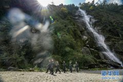 警民情深——记云南贡山县独龙江乡边境派出所