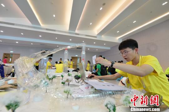 全国第三届中小学生创？造大赛的总决赛现场。主办方供图