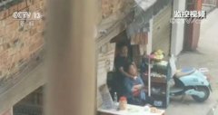 真·“闪电侠”！警察飞扑歹徒，空手夺刀救下人质！