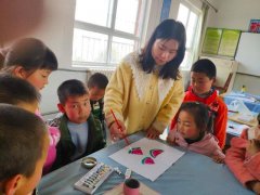 用爱心浇灌孩子生命之花——宝鸡市金台区教体局教育精准扶贫纪实