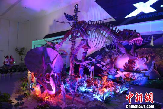 穿越到恐龙世界。(诚毅科技探索中心 供图)