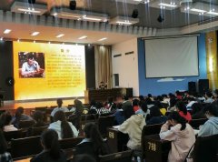 为校园文学创作撒播种子——2019年《民族文学》柳州校园创作基地作家进校园活动侧记