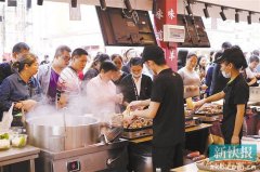 广州美食节热度不减 特色菜“百鸟归巢”一个多钟就卖断货