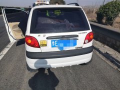 驾车陋习？让这个老牌司机在高速上突然发出惊叫……