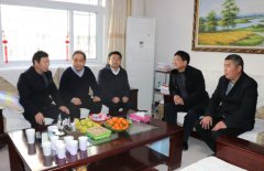 商丘市四高看望慰问部分离退休老干部